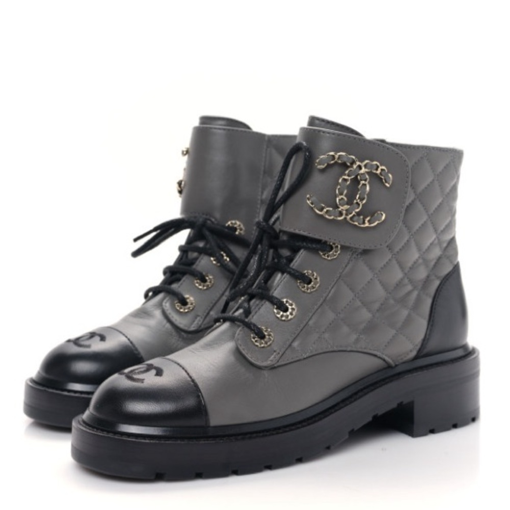 AUTHENTIC CHANEL Shiny Lambskin Quilted Lace Up Combat Boots